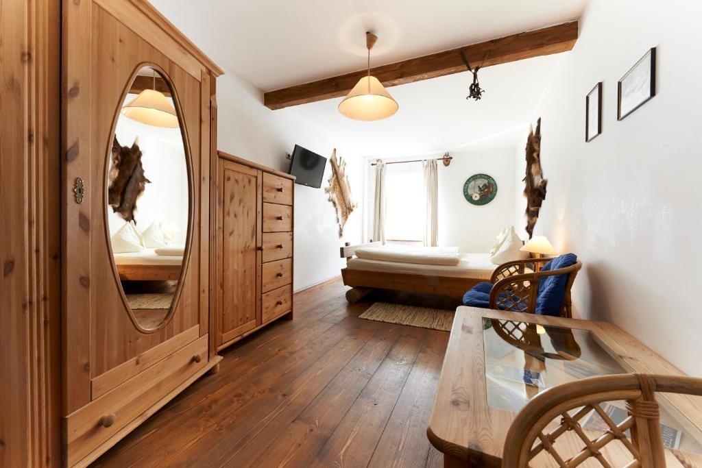 Hotelchen Doellacher Dorfwirtshaus Großkirchheim Dış mekan fotoğraf